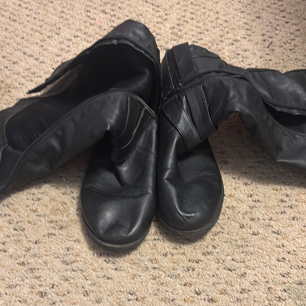 Black Leather Knee-High Boots